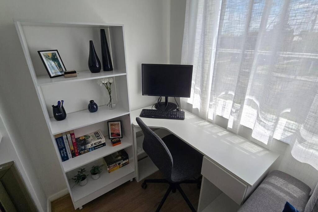 Elsternwick Easy Living - 2 Bedroom Sleeping 4 Melbourne Eksteriør bilde